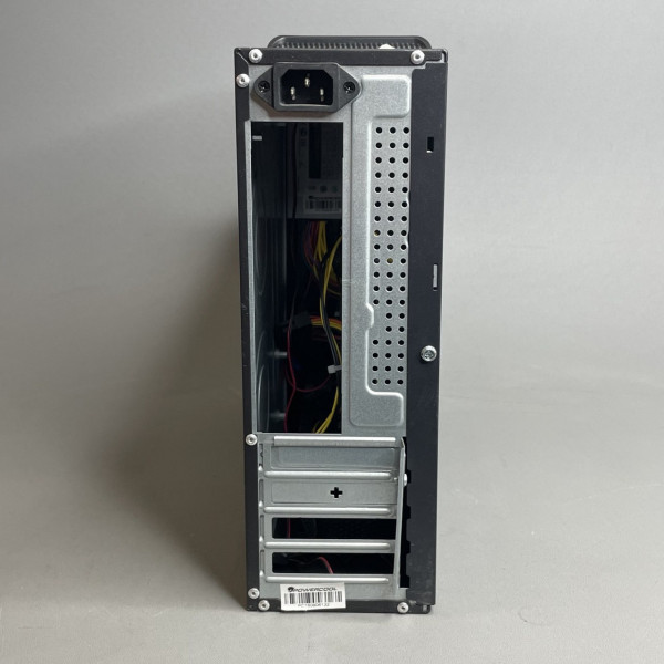 Компактный компьютерный корпус PowerCool c блоком питания 300W