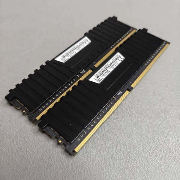 Оперативная память Corsair Vengeance LPX DDR4 2666 МГц 2x8 ГБ для ПК