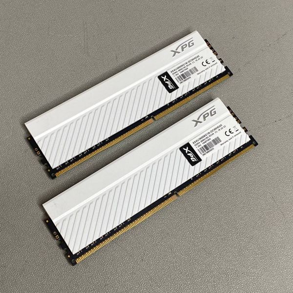Оперативная память ADATA XPG GAMMIX D45 [AX4U36008G18I-DCWHD45] 16 ГБ