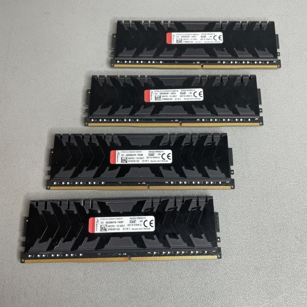 Комплект оперативной памяти HyperX Predator 32 ГБ DDR4 3200 МГц DIMM CL16 (4 шт. по 8 ГБ)