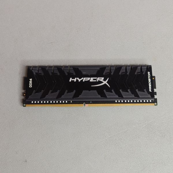 Оперативная память DDR 4 Kingston HyperX Predator HX433C16PB3/8 (1x8GB)