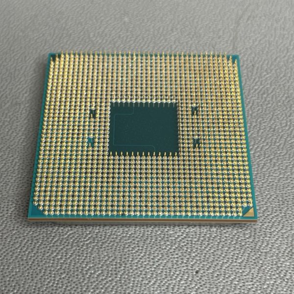Процессор AMD Ryzen 3 3200G OEM