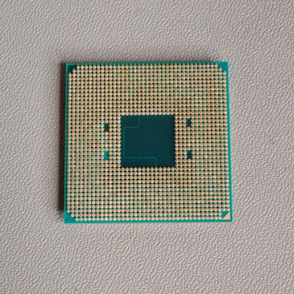 Процессор AMD Ryzen 3 2200G OEM