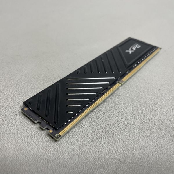 Оперативная память Adata XPG Gammix D35 RGB 32GB DDR4-3200 (AX4U320032G16A-SBKD35)