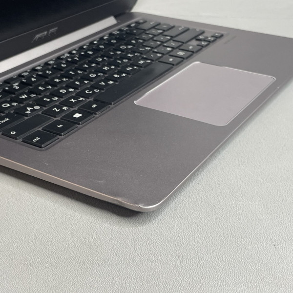 13.3'' FHD Ноутбук ASUS ZENBOOK UX310UA-FB408T серебристый