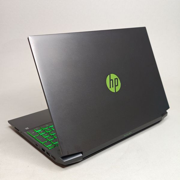 15.6'' Ноутбук HP Pavilion Gaming 15-ec1001ur черный