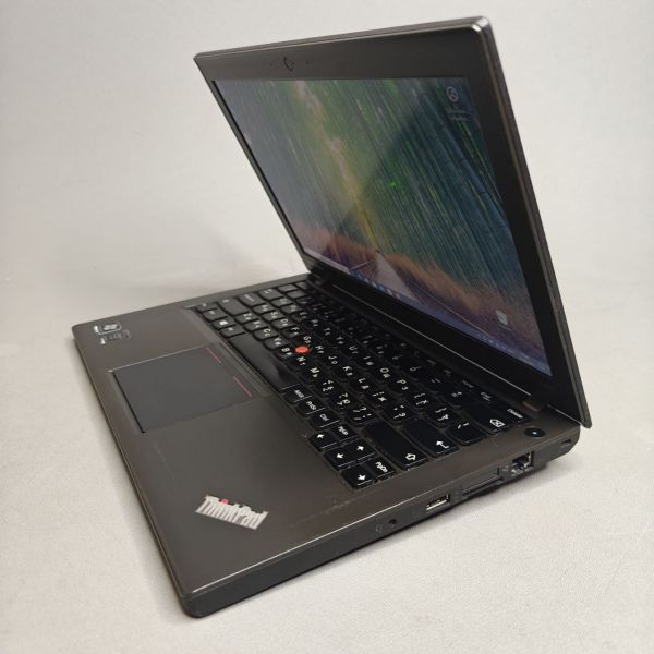 12.5'' Ноутбук Lenovo ThinkPad X240 черный