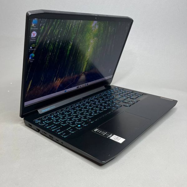 15.6'' FHD IPS Ноутбук Lenovo IdeaPad Gaming 3 (15IMH05) черный