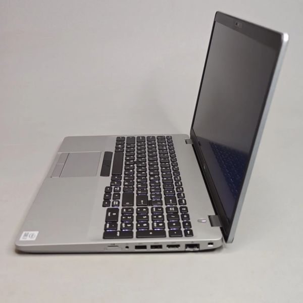 15.6'' FHD Ноутбук Dell Latitude 5511 серебристый