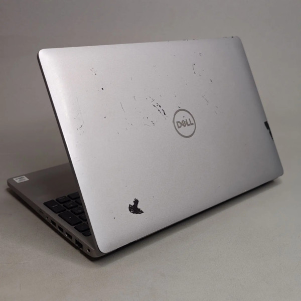 15.6'' FHD Ноутбук Dell Latitude 5511 серебристый