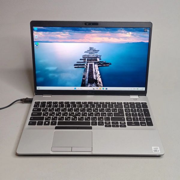 15.6'' FHD Ноутбук Dell Latitude 5511 серебристый