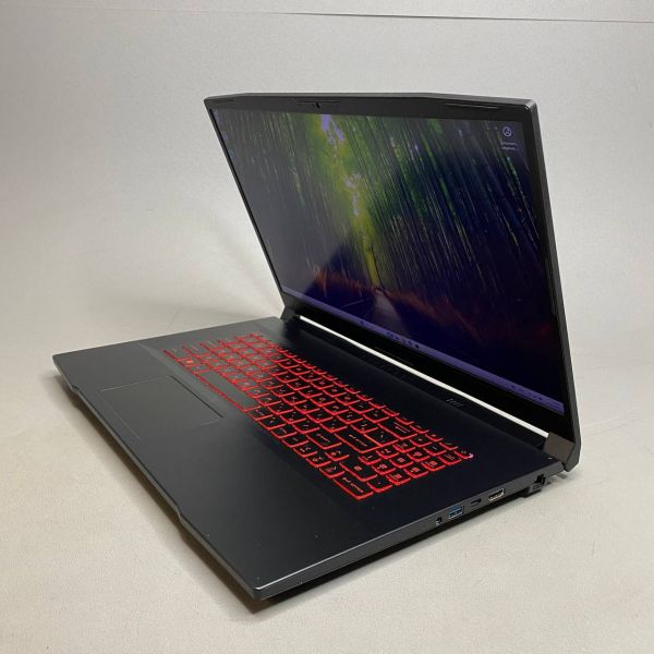 17.3'' 144 Гц Ноутбук MSI Katana GF76 11UD-695XRU черный