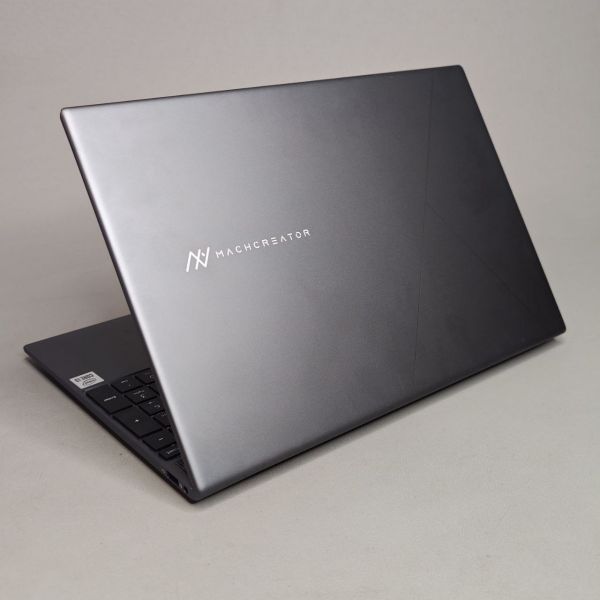 15.6' Ноутбук Machcreator One i3, серый