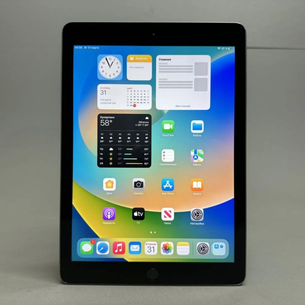 9.7'' Планшет Apple iPad 5 2017  32 Gb Wi-Fi  A1822 RU серый