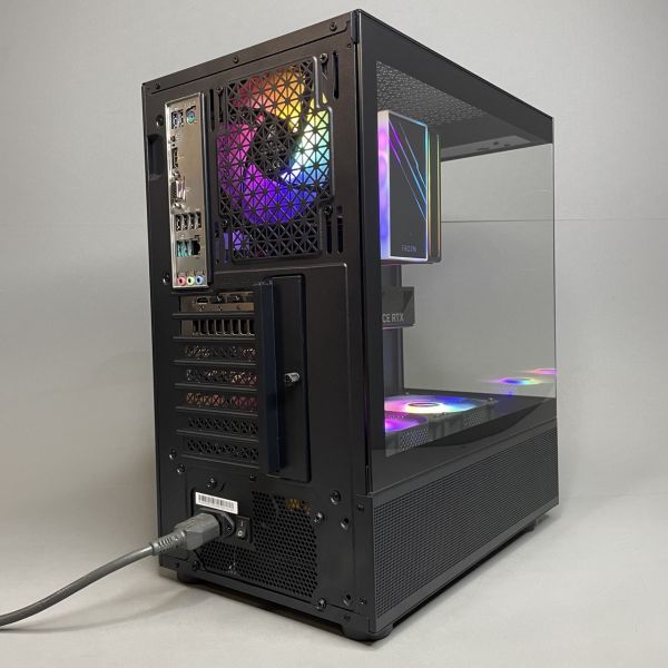 Игровой ПК / Ryzen 5 7600 / 32Gb DDR5 / ssd M.2 1Tb / 8Gb RTX5060