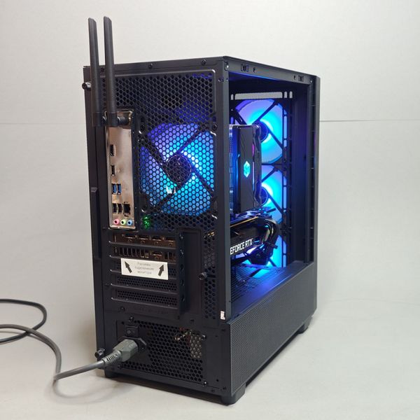 Игровой ПК / i5-12400f / 32Gb / SSD M.2 1Tb / 8Gb RTX3070