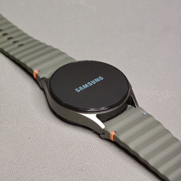 Умные часы Samsung Galaxy Watch 7 L300 40mm Wi-Fi Green 