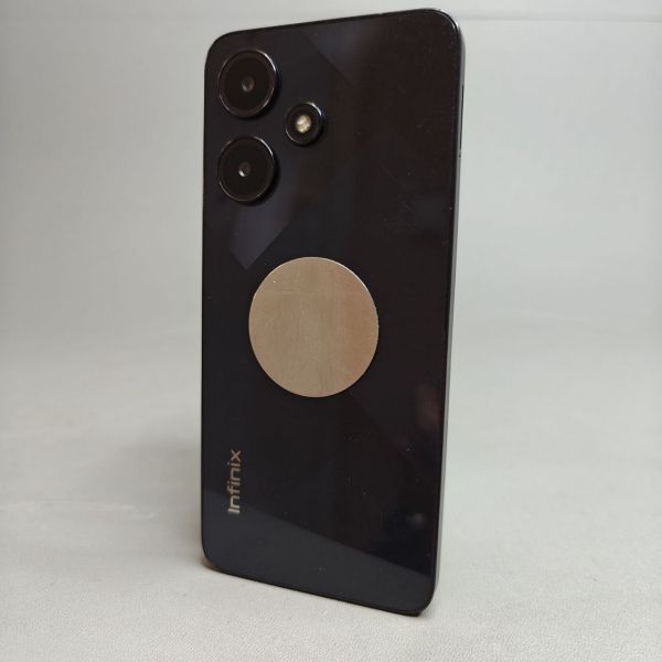 Смартфон Infinix Hot 30i 8/128Gb черный