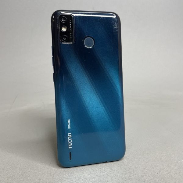 Смартфон TECNO Spark 6 Go 2/32GB зеленый