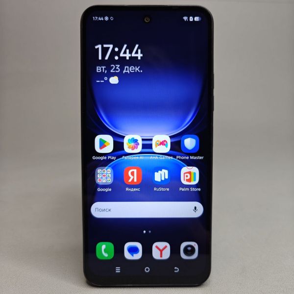 Смартфон Tecno Spark 40C 8ГБ/256ГБ, черный