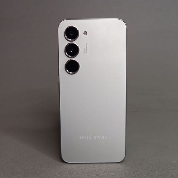 Смартфон TECNO SPARK 40 Pro 8/256ГБ, Dual nano SIM, Moon Titanium