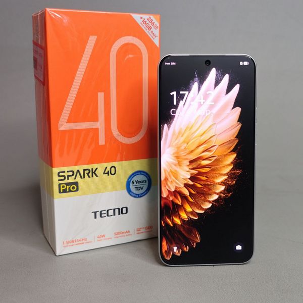 Смартфон TECNO SPARK 40 Pro 8/256ГБ, Dual nano SIM, Moon Titanium