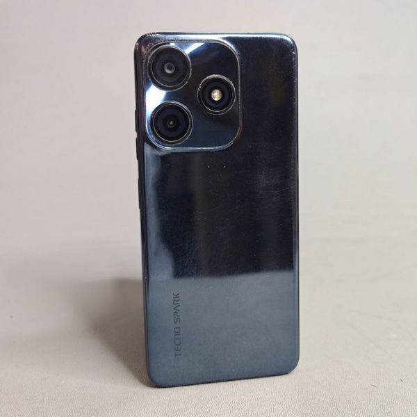 Смартфон TECNO Spark 10c 4/64GB Серый