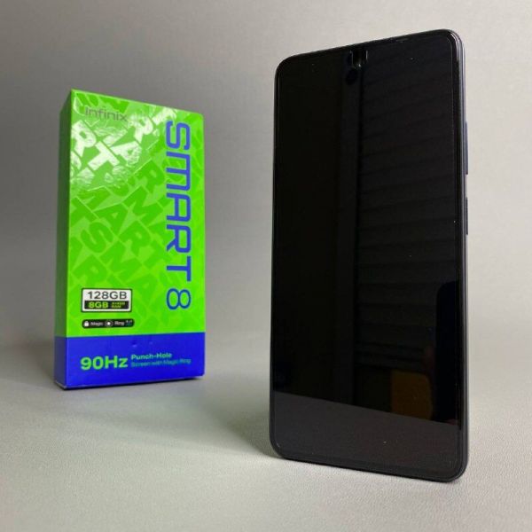 Смартфон Infinix Smart 8 4/128 ГБ Global для РФ, Dual nano SIM, черный