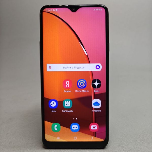Смартфон Samsung Galaxy A20s 3/32Gb Черный