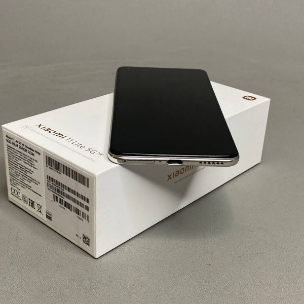 Смартфон Xiaomi Mi 11 Lite 5G 8/256ГБ Global Rom, Dual nano SIM, снежно-белый