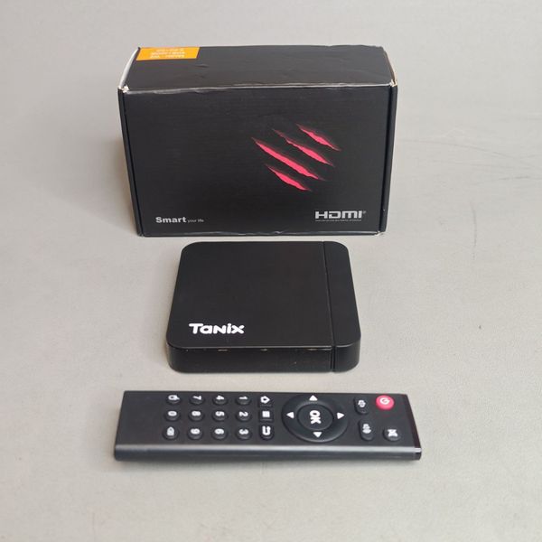 Медиаплеер Tanix W2 4/32GB TV Box, черный