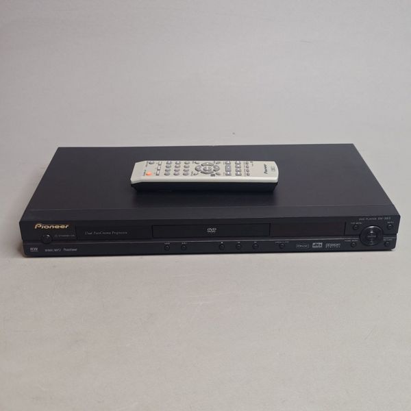 DVD-плеер Pioneer DV-393 черный