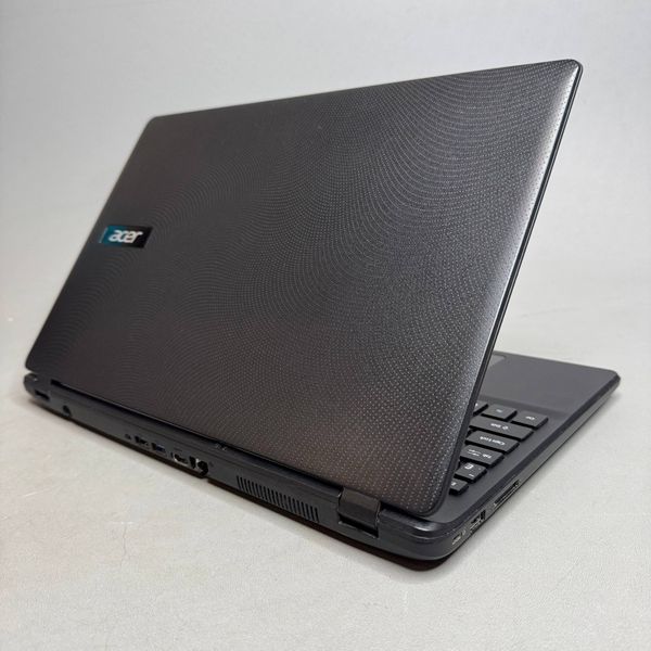 15.6'' Ноутбук Acer ES1-531 черный