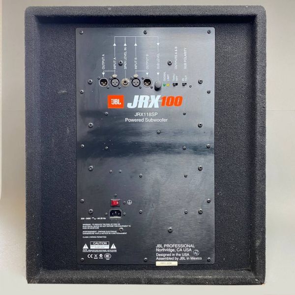 Сабвуфер JBL JRX118SP чёрный
