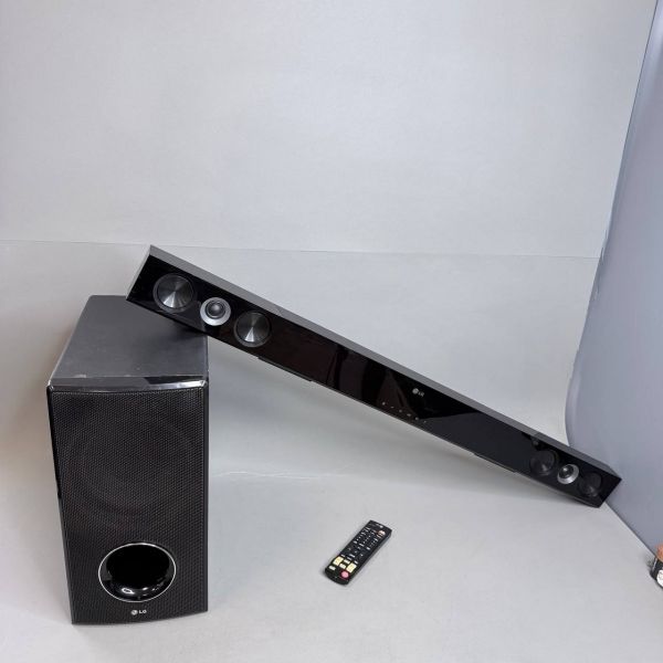 Саундбар LG NB-3520A (2.1,беспроводной сабвуфер,300Вт,USB,Jack3.5,оптический вход)