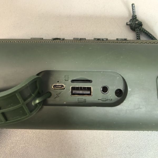 Портативная Bluetooth-колонка MDNG TG-375 зеленая