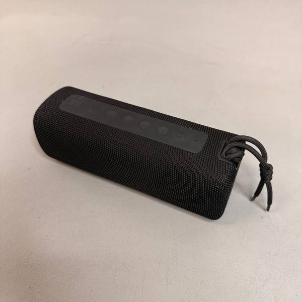 Портативная колонка Xiaomi Mi Portable Bluetooth Speaker 16W чёрный