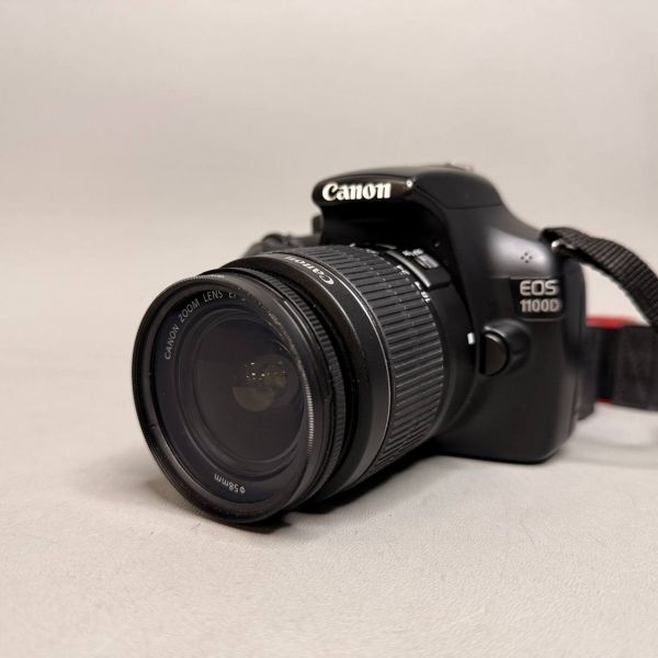 Фотоаппарат Canon EOS 1100D Kit 18-55mm, черный