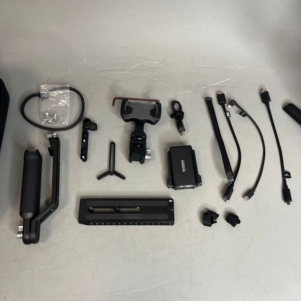 Стабилизатор DJI RS 3 PRO Combo