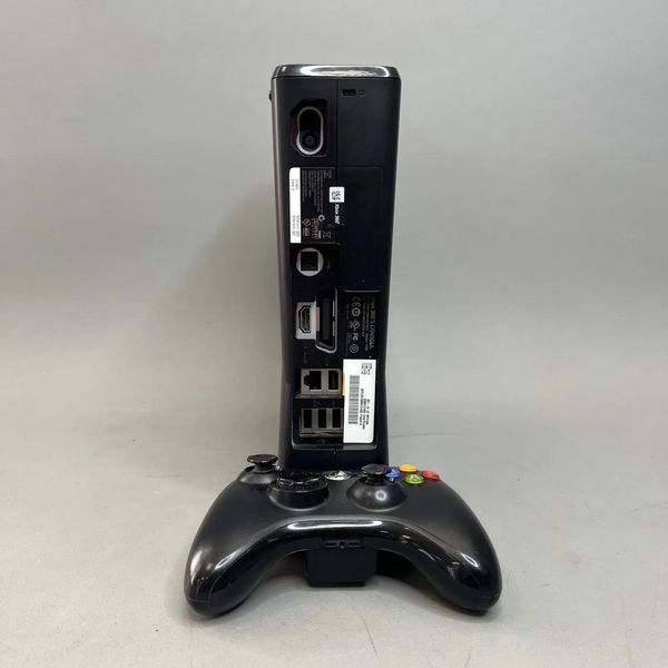 Игровая консоль Microsoft Xbox 360S 250 ГБ, черная
