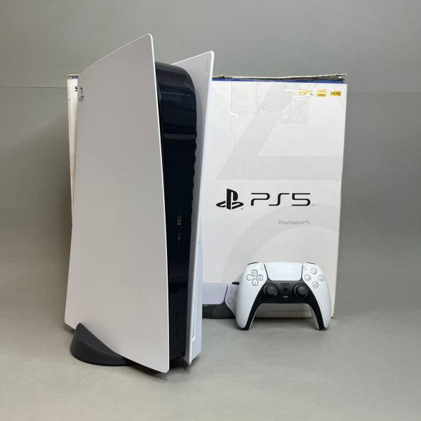 Игровая приставка Sony PlayStation 5 825GB CFI-1200A, с дисководом, без игр, белая