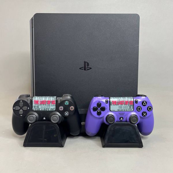 Игровая приставка Sony PlayStation 4 Slim 500 ГБ HDD, без игр, два геймпада, черная