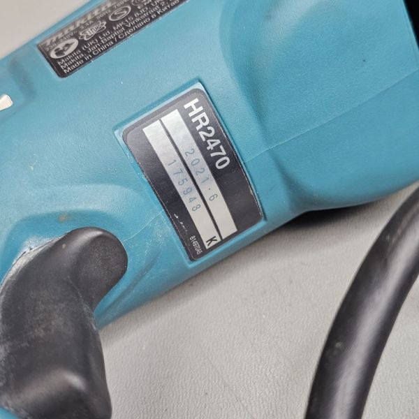 Перфоратор Makita HR 2470