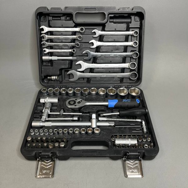 Набор инструментов 82 предмета AVS A85355S