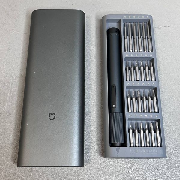 Аккумуляторная отвертка Xiaomi Mijia Electric Screwdriver 24 in 1 (MJDDLSD003QW) черный