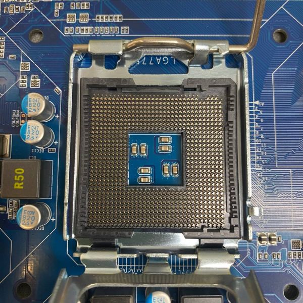 Материнская плата GIGABYTE GA-G31M-ES2L (rev. 2.3)