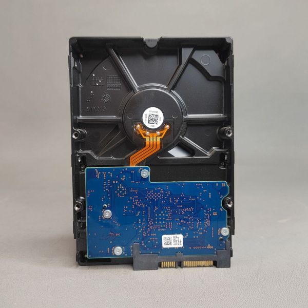 Жесткий диск Toshiba 1 ТБ DT01ACA100