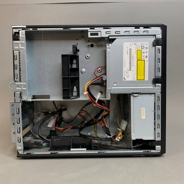 Компактный компьютерный корпус Aquarius c блоком питания 200W