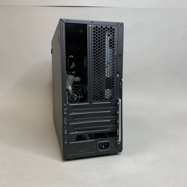 Компактный компьютерный корпус Aquarius c блоком питания 200W