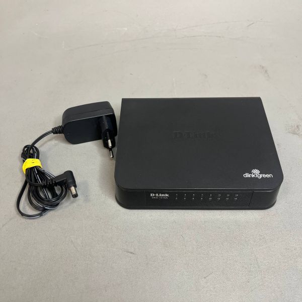 Коммутатор (свитч) D-Link (DES-1016A)